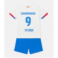 Fotballdrakt Barn Barcelona Robert Lewandowski #9 Bortedraktsett 2023-24 Kortermet (+ Korte bukser)